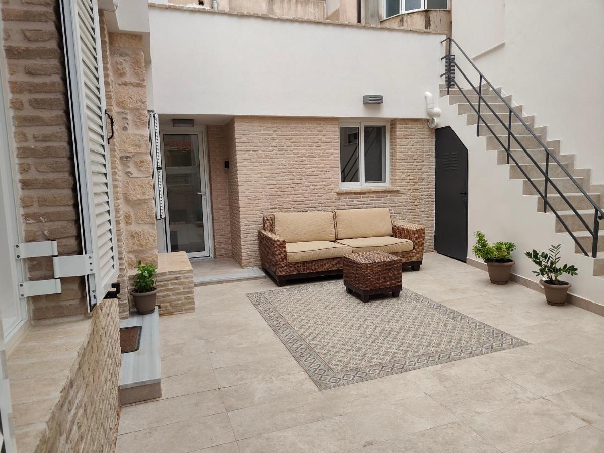 Litseli Apartment Athens Exterior photo